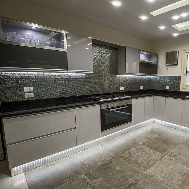 Профиль накладной с рассеивателем серебро 1м. Apeyron 08-09 изображение 12 Профиль накладной с рассеивателем серебро 1м. Apeyron 08-09 Фото № 12