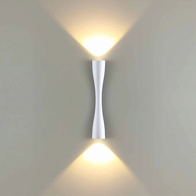 Настенный светодиодный светильник Odeon Light Hightech Anika 4290/10WL Фото № 3