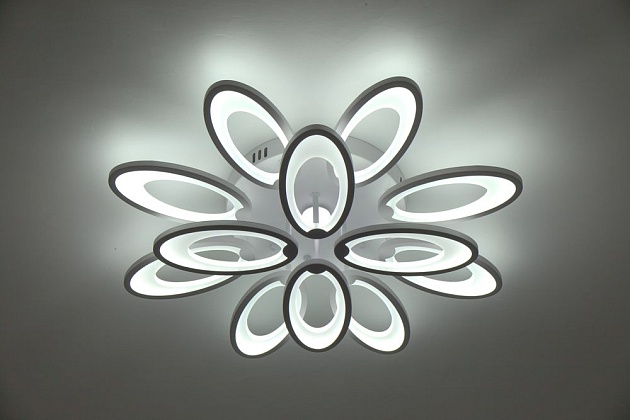 Потолочная светодиодная люстра Escada 10238/12LED Фото № 5