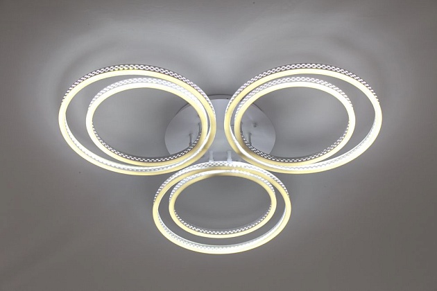 Потолочная светодиодная люстра Escada 10241/6LED Фото № 3